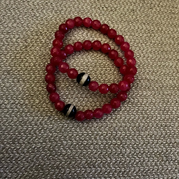 Pair of agate beads stretch bracelet with Tibetan dzi accent bead. NWOT - Picture 2 of 2